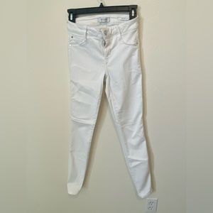GUESS woman’s white Jean size 25